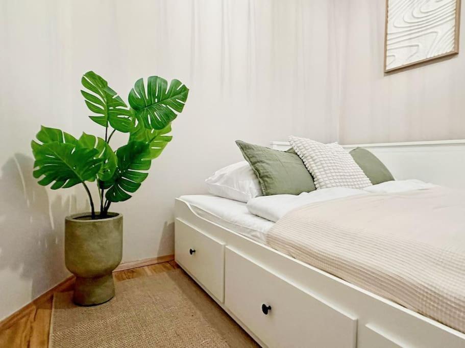 Apartment Next To Shopping Street I 5 Minutes To Inner *